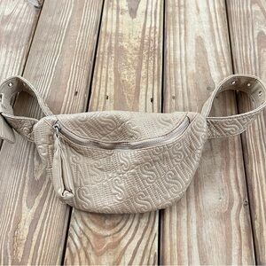 STEVE MADDEN Embossed Convertible Crossbody Fanny Pack Waist Belt Bag